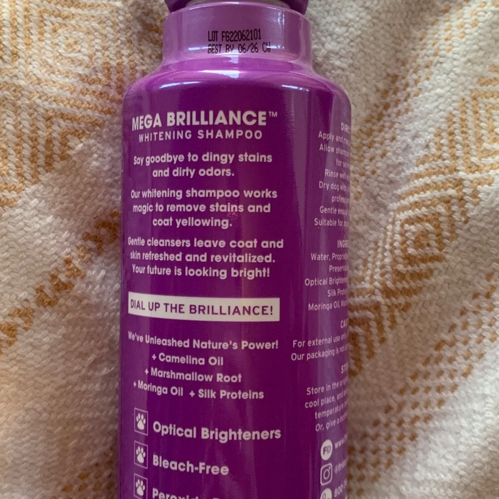 Friday’s Dog Mega Brilliance Whitening Shampoo 12 fl oz